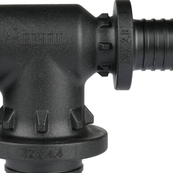 Тройник PE-X PPSU аксиал Дн32х32х20 перех RAUTITAN PX Rehau 11600741001