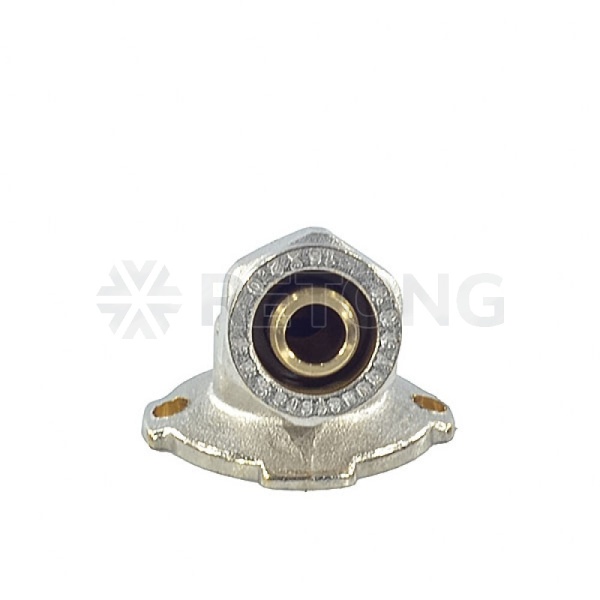 Угольник МП обж лат Дн16х1/2"х105гр ВР с крепл Aquasfera 7009-01 .